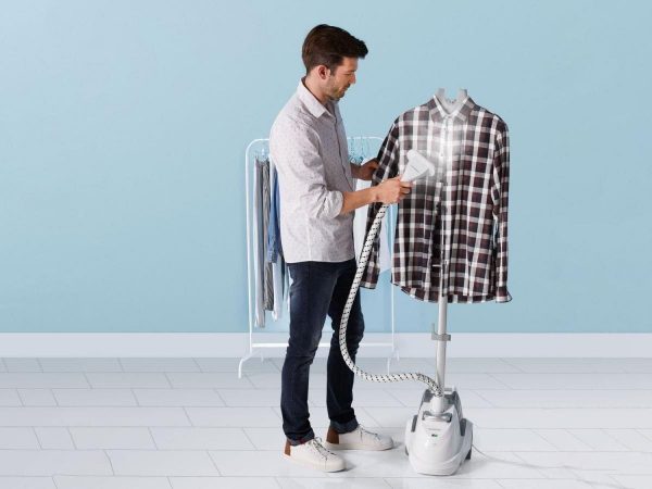 La plancha de vertical de Lidl para dejar tu ropa perfecta en un minuto 28 Merca2.es el-centro-de-planchado-vertical-de-lidl-es-la-solucion-ideal-para-planchar-rapid