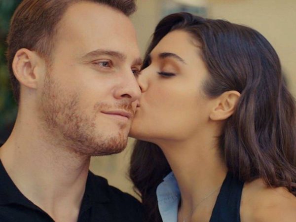 La pista que buscaban los fans: ¿Están juntos Hande Erçel y Kerem Bürsin? 47 Merca2.es f.elconfidencial.com original 388 b28 4d1 388b284d1b14b09a2d0a4d8f845f94e0 Merca2.es