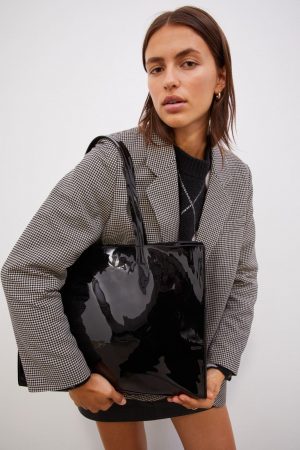 El bolso de H&M por 22,99 euros para llevar a la oficina o donde quieras 34 Merca2.es hym 1 Merca2.es