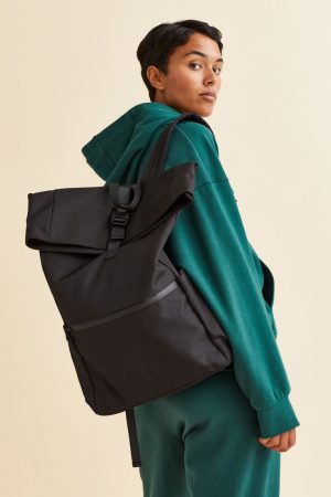 El bolso de H&M por 22,99 euros para llevar a la oficina o donde quieras 36 Merca2.es hym 3 Merca2.es