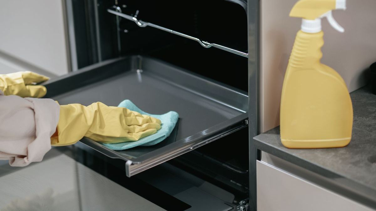 El truco para limpiar el horno sin esfuerzo
