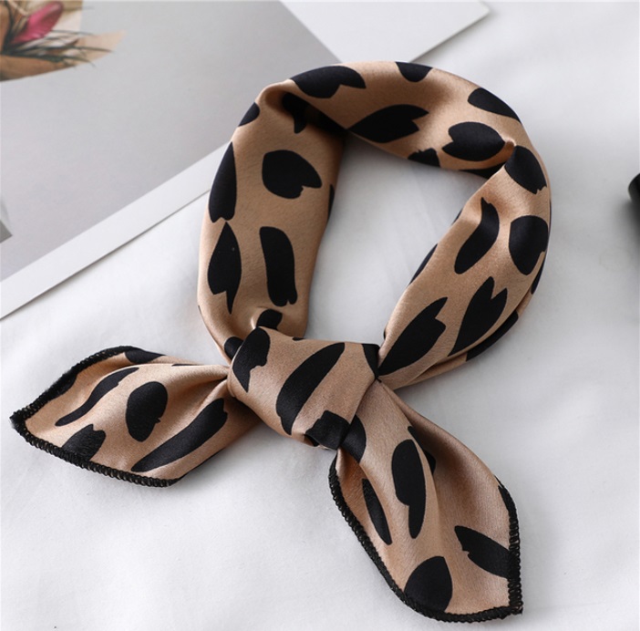 pañuelo animal print