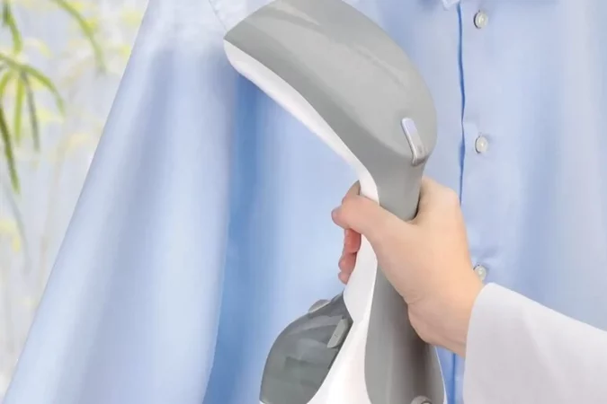 La plancha de vertical de Lidl para dejar tu ropa perfecta en un minuto 31 Merca2.es plancha-seguridad-vertical-lid