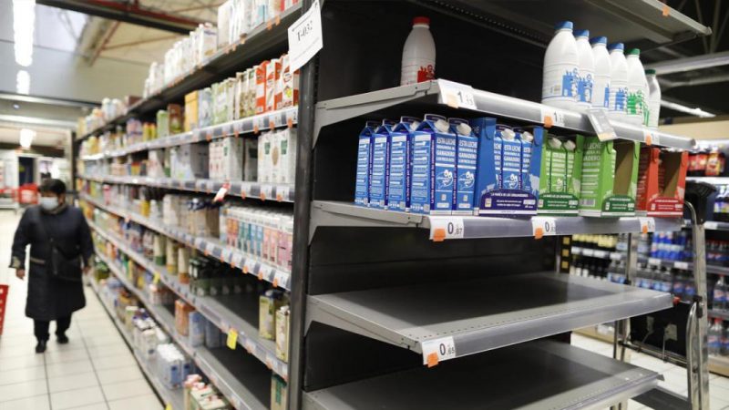 Lácteos, pollo y arroz escalan en los supermercados