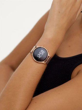 El nuevo reloj de Parfois que parece de marca por menos de 30 euros 46 Merca2.es Un diseño chill y moderno