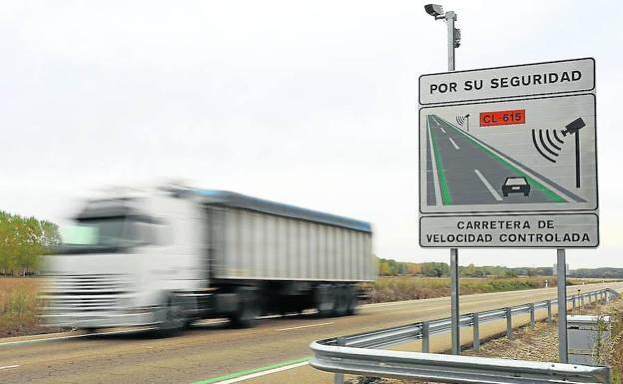 La DGT acaba con el truco para no ser pillado por un radar de tramo: ten mucho cuidado a partir de ahora