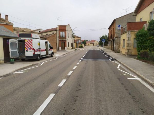 La nueva señal de la DGT que deberías conocer si no quieres una multa 23 Merca2.es Líneas de borde quebradas