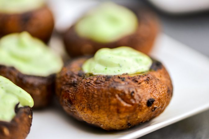 Champiñones rellenos gratinados: el entrante perfecto para el otoño 