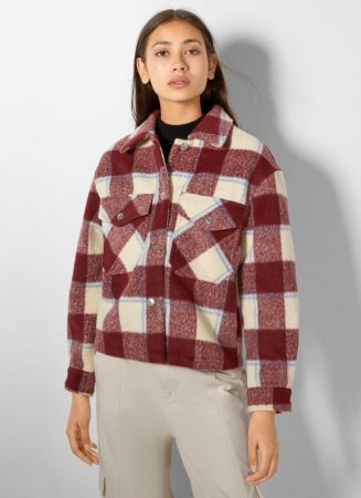 Cazadora trucker a cuadros de Bershka
