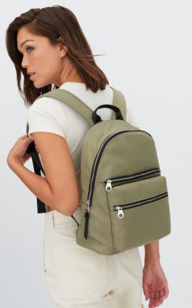 Mochila tejido cremalleras de Stradivarius