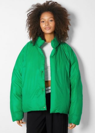 Cazadora acolchada de cuello alto