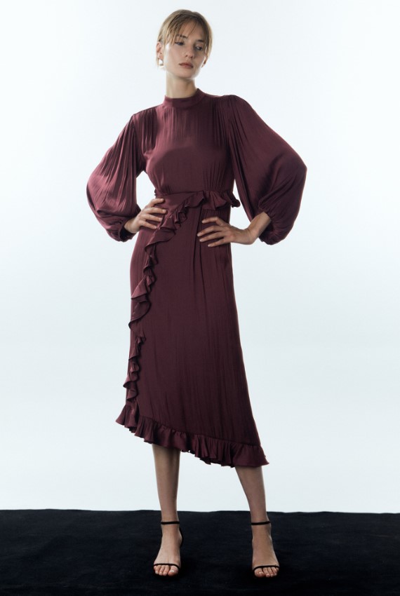 Vestido largo tejido de Sfera