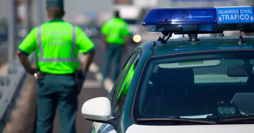 La nueva señal de tráfico de la DGT: más vale aprendértela pronto 10 Merca2.es guardia civil trafico multas 03 Merca2.es