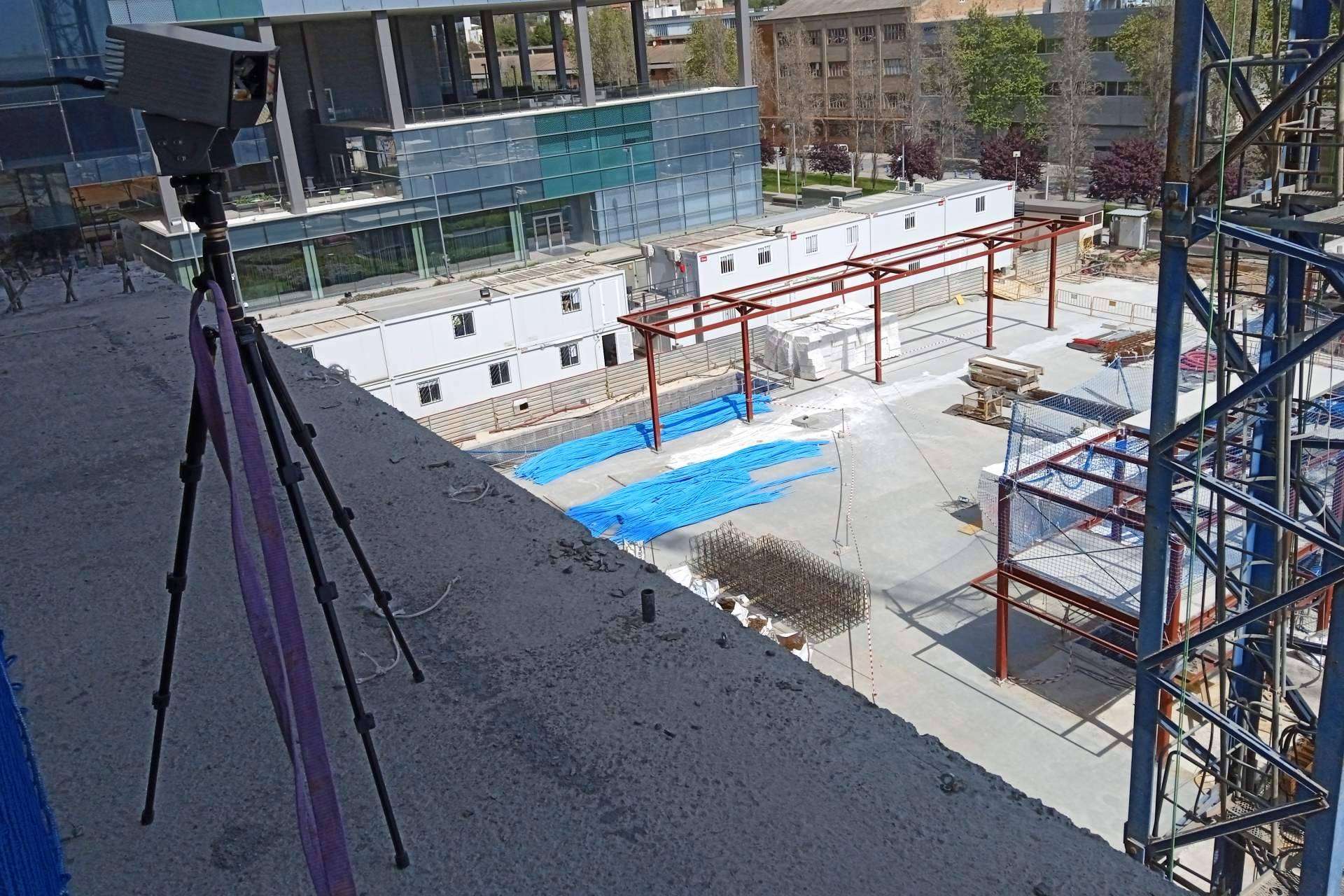 Una mejora en la prevención de accidentes en la construcción de la mano de la imagen 3D y la inteligencia artificial