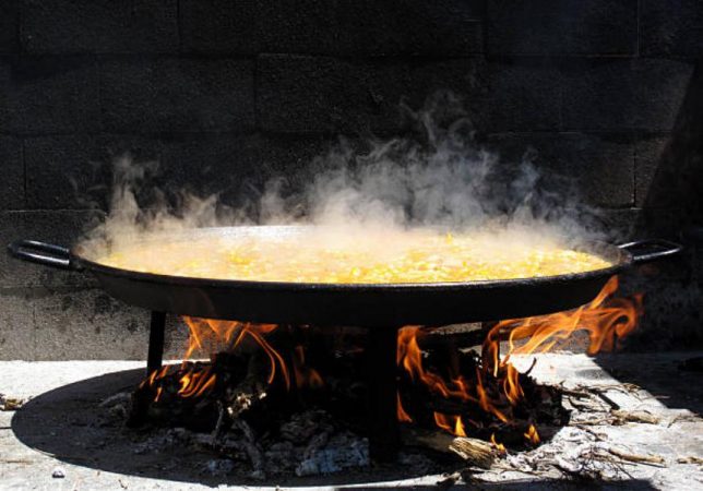 El producto definitivo de Aldi para que la paella te quede como en Valencia 41 Merca2.es El fuego apropiado para hacer paella