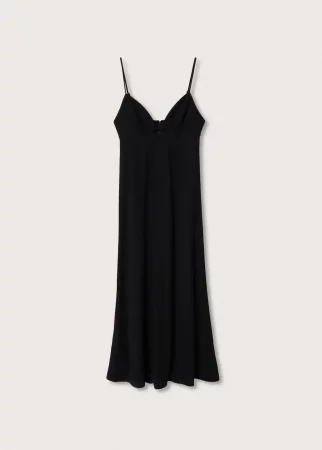 El vestido más bonito y favorecedor de la temporada es de Mango y no te creerás su precio 47 Merca2 Vestido Mango