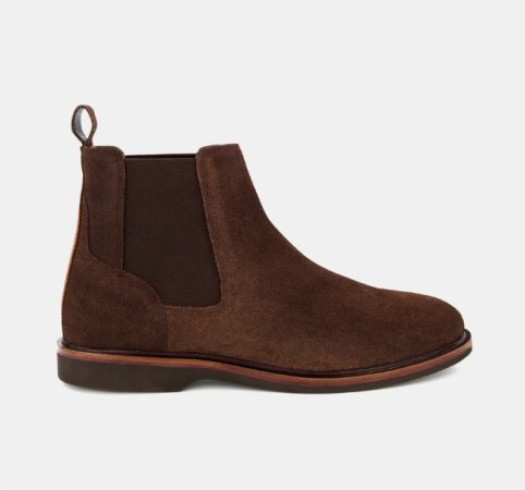 El Corte Inglés: estos zapatos para hombres de Clarks son perfectos para ir a la oficina y ahora tienen descuentazo 44 Merca2.es Botines de hombre en marron oscuro de ante tipo chelsea con pala lisa y suela de EVA moldeada el corte ingles Merca2.es