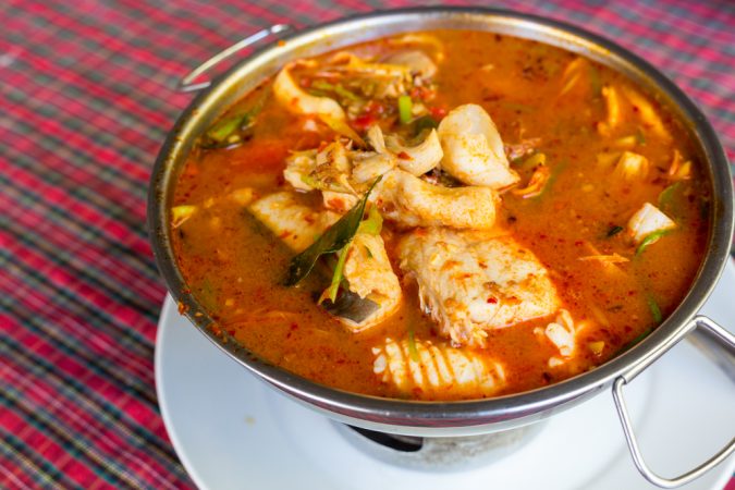 La receta de caldo que le da un sabor de 10 a la fideuá 34 Merca2.es Caldo de pescado casero Merca2.es