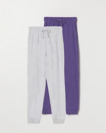 La camisa básica de Lefties que combina con todo por solo 8,99 euros 40 Merca2.es Lefties