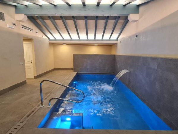 Las mejores casas rurales con piscina climatizada para una escapada de otoño 55 Merca2.es Casas rurales con piscina: Casa Tío Peguero (San Bartolome De Pinares, Ávila)
