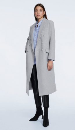 Abrigo paño con botones dorados