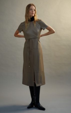 Vestido efecto piel de Sfera