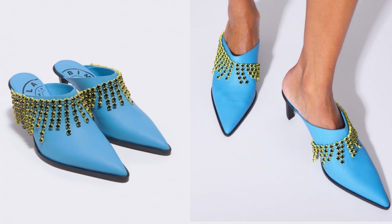 Zapatos de salón azul de Bimba y Lola