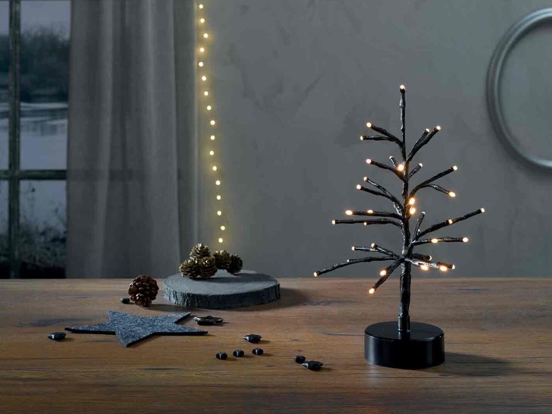 Árbol de Navidad con luces LED de Lidl
