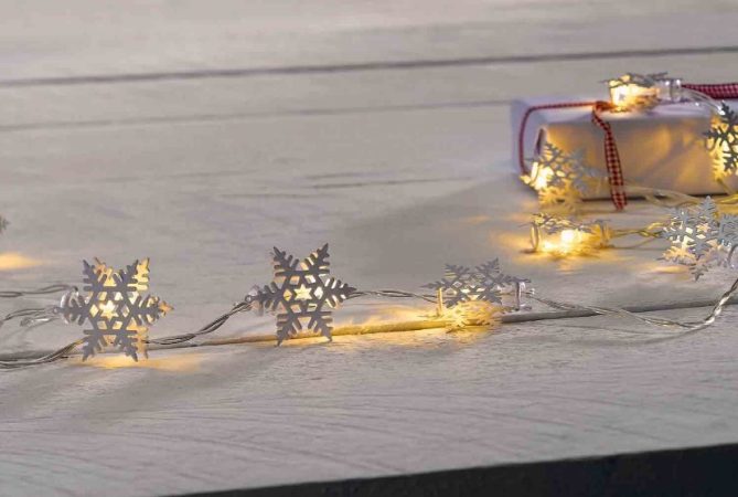 Los artículos decorativos de Lidl que te apañarán la Navidad por dos duros 76 Merca2.es Luces LED decorativas de Lidl