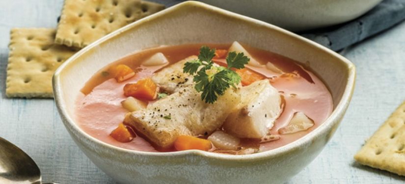 La receta de caldo que le da un sabor de 10 a la fideuá 32 Merca2.es caldo de pescado 1100x500 1 Merca2.es