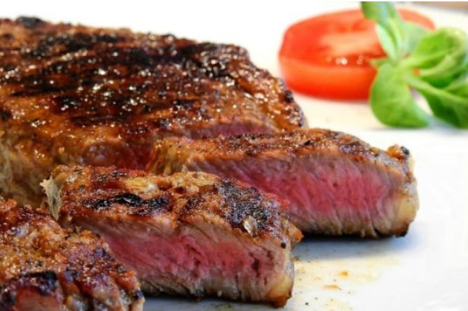 Filete a la plancha: el truco de José Andrés para que quede jugoso 64 Merca2.es propiedades carne roja filete a la plancha