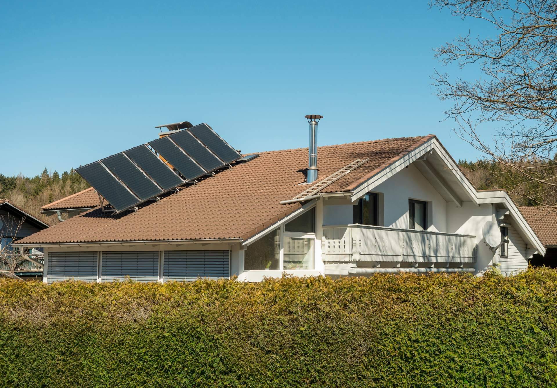 Las ventajas de instalar paneles solares en casa, por Solarinstala