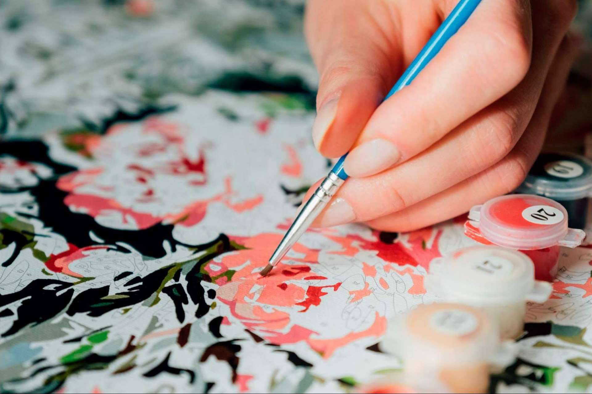 CANVAS by Numbers dispone de cuadros abstractos para pintar por números