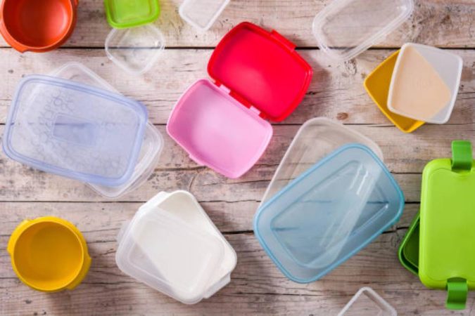 El truco para guardar los táperes y que no ocupen espacio 31 Merca2.es Cómo elegir los mejores táperes