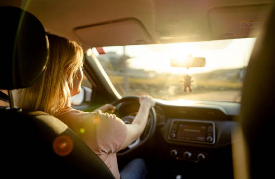 Atención conductores: la nueva multa de la DGT por no llevar esto en el coche