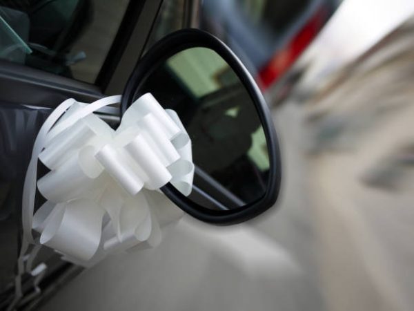 Declaración de la renta: la multa que te puede poner Hacienda si no declaras tus regalos de boda 53 Merca2.es Regalos “muy generosos”