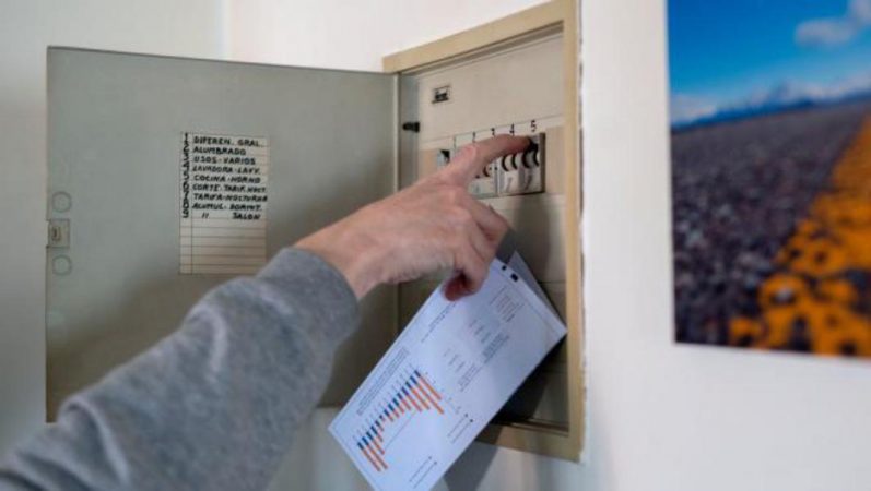 La OCU señala el electrodoméstico que dispara tu factura de la luz 31 Merca2.es Los peajes de la factura eléctrica bajan un 1,1%