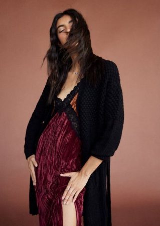 screenshot cortefiel.com 2022.11.11 20 25 44 Merca2.es