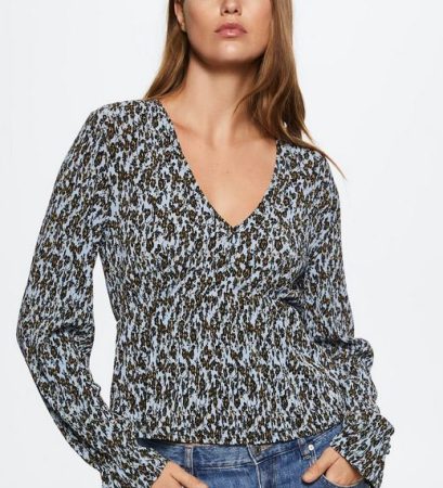 Las 10 camisas de Mango que te apañan la Navidad por menos de 16 euros 22 Merca2.es screenshot shop.mango .com 2022.11.28 13 06 25 Merca2.es