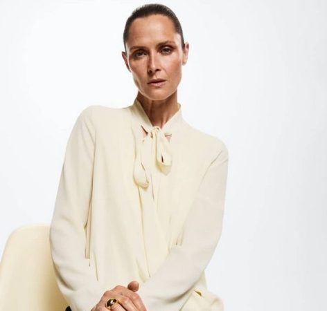 Las 10 camisas de Mango que te apañan la Navidad por menos de 16 euros 24 Merca2.es screenshot shop.mango .com 2022.11.28 13 08 10 Merca2.es