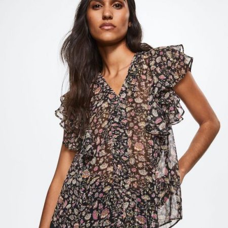 Las 10 camisas de Mango que te apañan la Navidad por menos de 16 euros 25 Merca2.es screenshot shop.mango .com 2022.11.28 13 09 16 Merca2.es