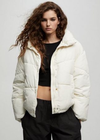 screenshot www.pullandbear.com 2022.11.03 11 30 29 Merca2.es