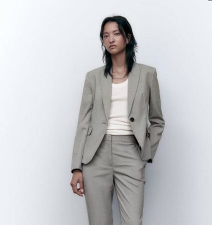 Este jersey de punto de Zara es una monada y solo cuesta 9,99 euros 33 Merca2.es screenshot www.zara .com 2022.11.16 18 43 59 Merca2.es