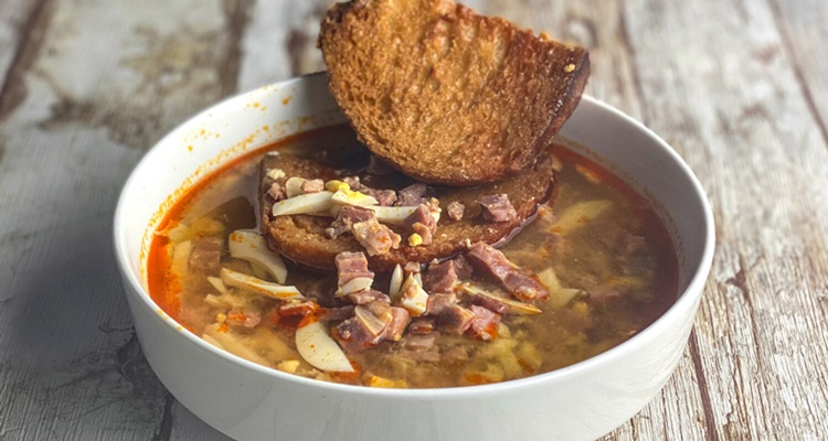 Sopa castellana ajos pan duro huevos ingredientes