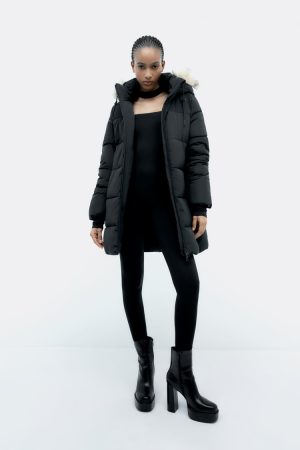 Zara: el abrigo con un 37% de descuento que parece de marca 19 Merca2.es zara 6 Merca2.es