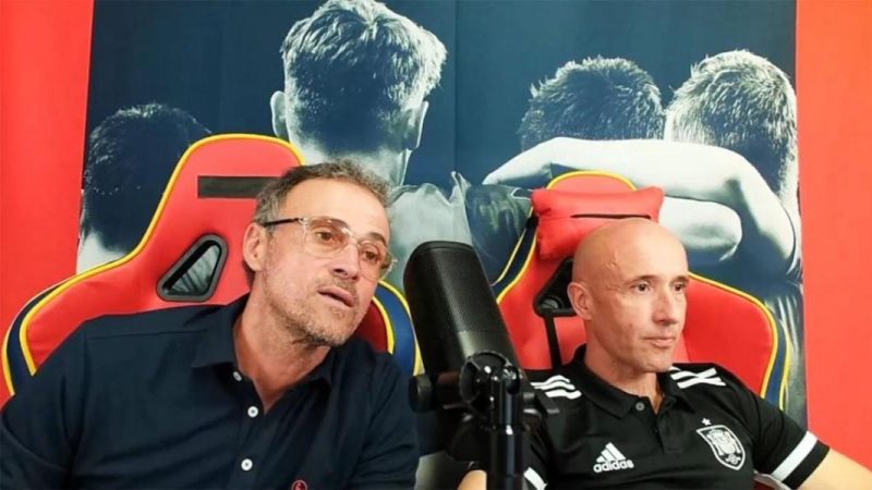 Un momento divertido de Luis Enrique