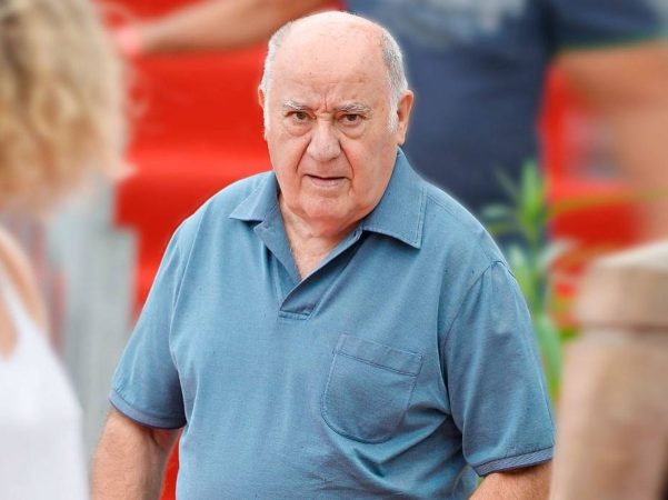 Los máximos de Inditex encumbran a Amancio Ortega en Forbes 1 Merca2.es Amancio Ortega, dueño de Inditex, recupera 10 puestos en la lista Forbes