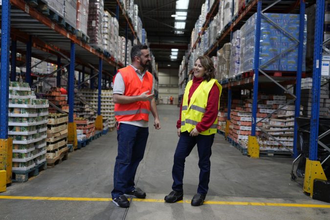 Cerca de 15 mil empleados de Dia España tendrán una subida salarial 3 Merca2.es Almacen Dia Merca2.es