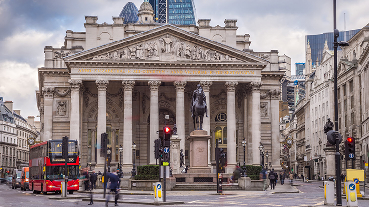 Mapfre mira hacia el inmobiliario europeo en Londres y Berlín