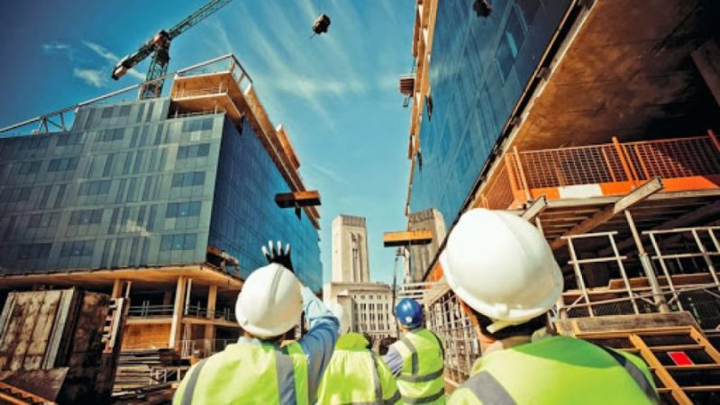 Empleos que sostienen el día a día